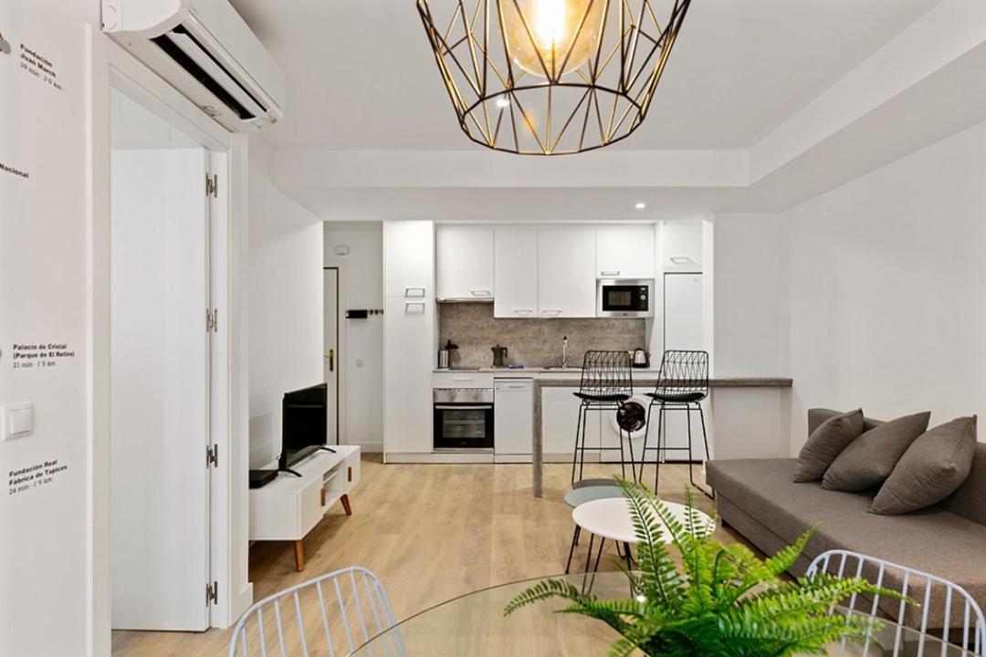 Refurnished One-bedroom Letras Apartament