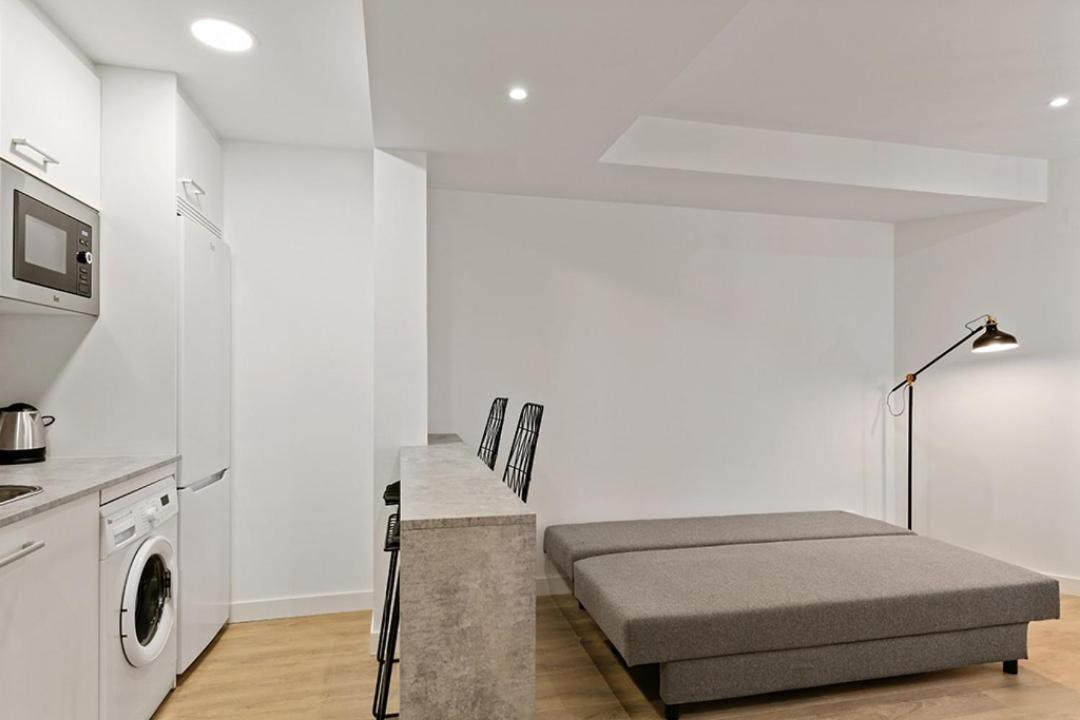 Refurnished One-bedroom Letras Apartament